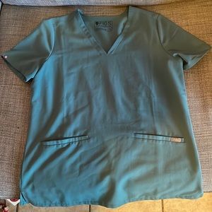 FIGS HYDROGREEN CASMA SCRUB TOP